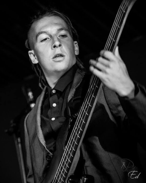 Jonny rubin bass player